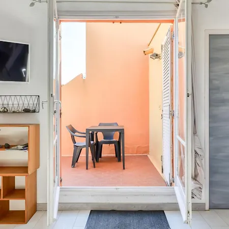 아파트 Les 4 Soleils Ab By Interhome